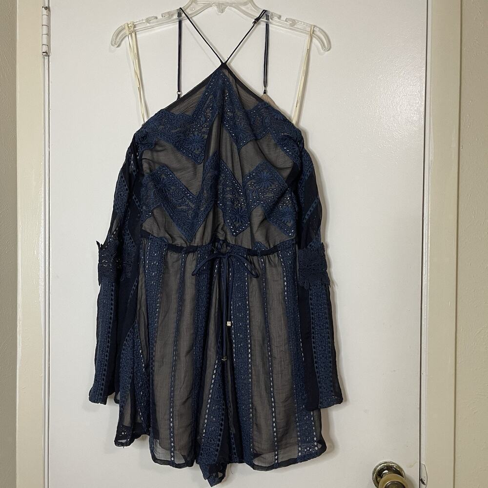 NWOT Winona Australia Iberia Playsuit romper blue lace eyelet cold shoulder US 6